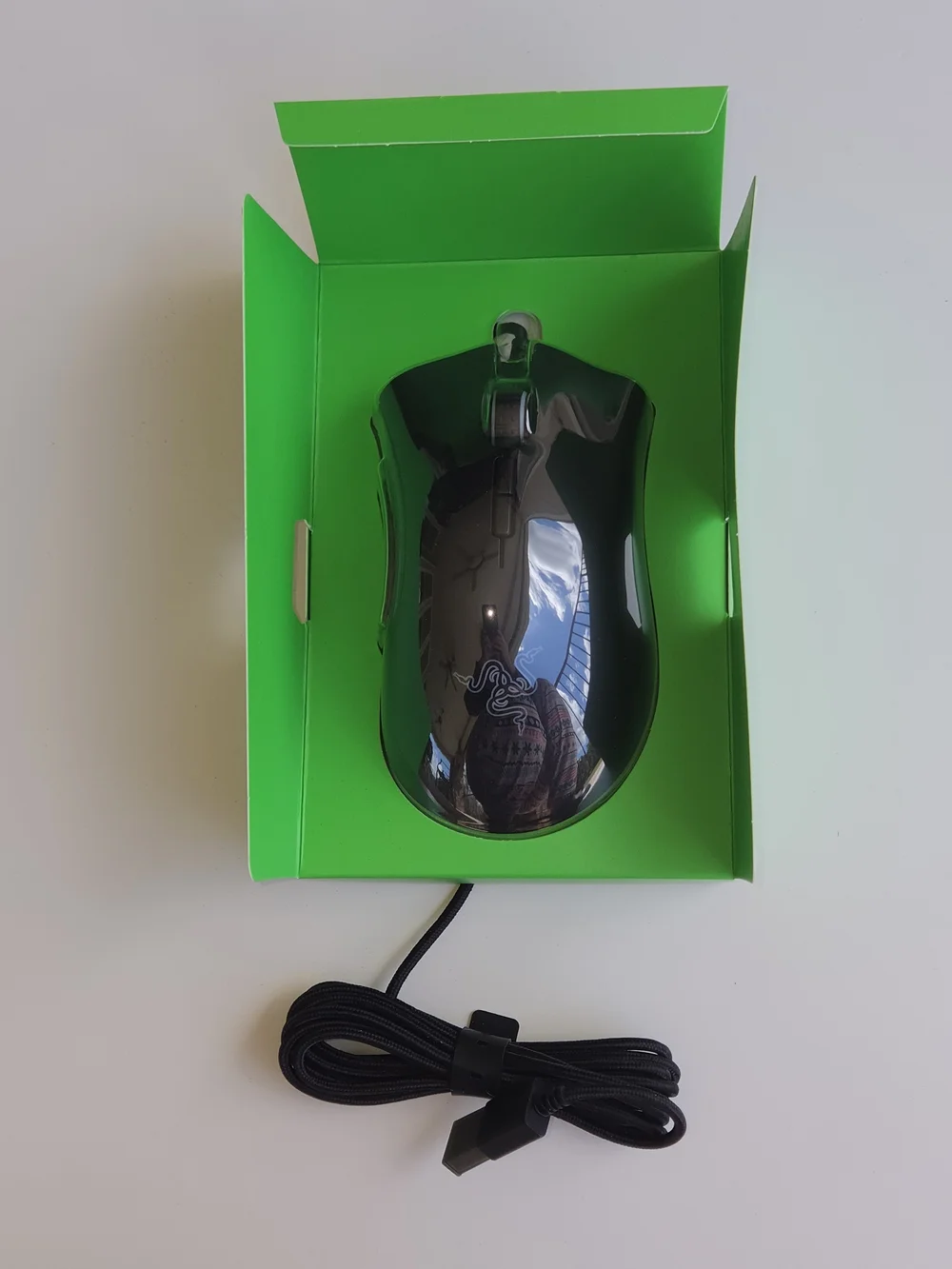 Razer DeathAdder Elite Gaming Mouse 16,000 DPI Optical Sensor Matte Black NWT